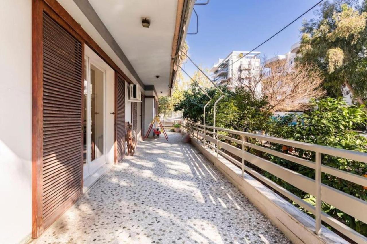 Spacious Renovated Flat In The Athens Riviera 外观 照片