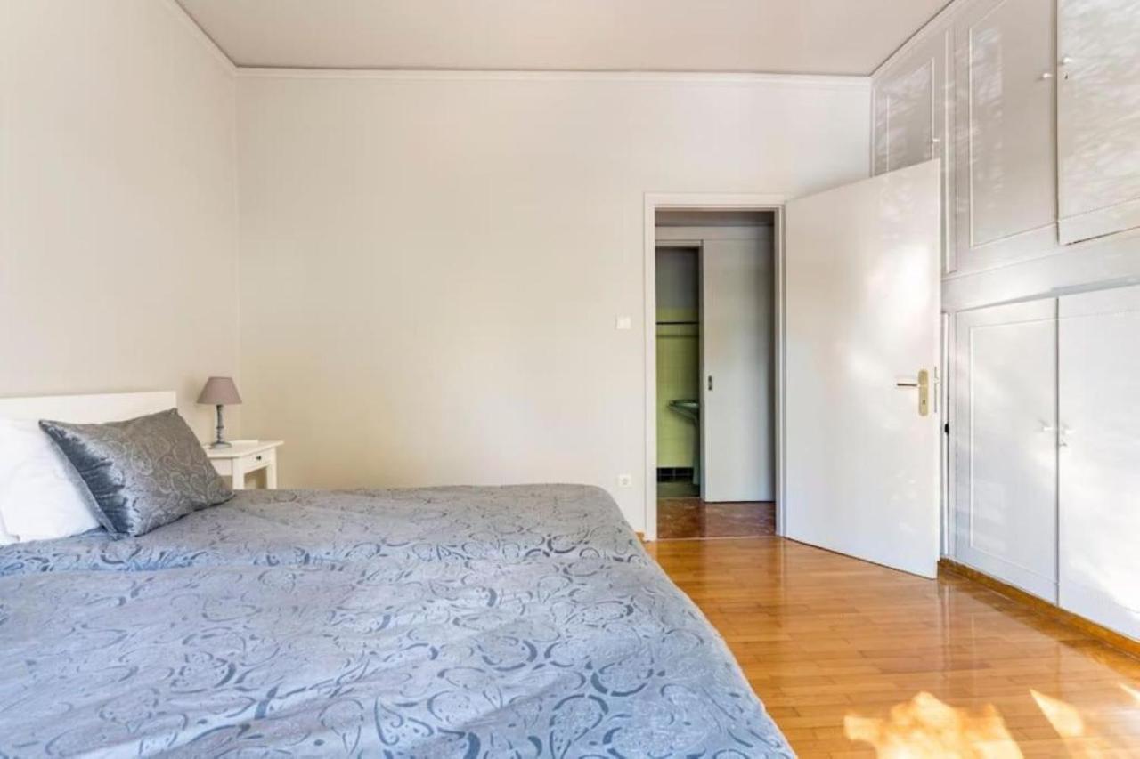 Spacious Renovated Flat In The Athens Riviera 外观 照片
