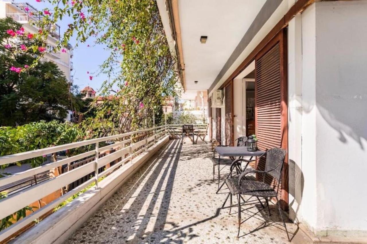 Spacious Renovated Flat In The Athens Riviera 外观 照片