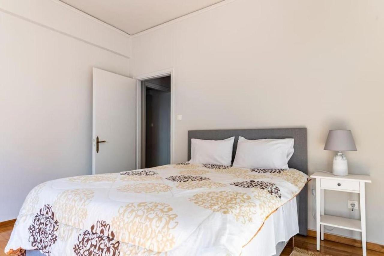 Spacious Renovated Flat In The Athens Riviera 外观 照片