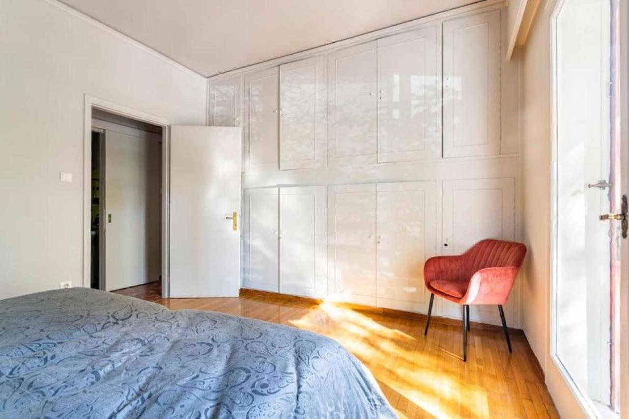 Spacious Renovated Flat In The Athens Riviera 外观 照片
