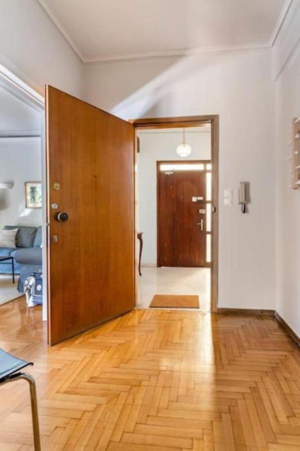 Spacious Renovated Flat In The Athens Riviera 外观 照片